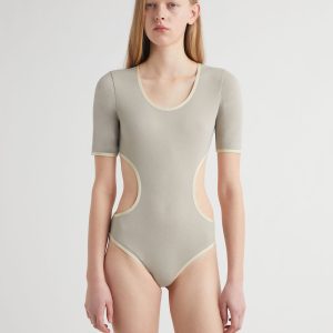 no 2822 / Alina