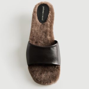 no 3068 / Anastasia
