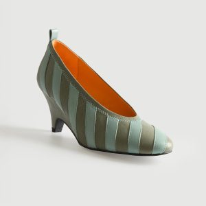no 3065 / Joelia Pump