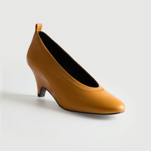 no 3065 / Joelia Pump
