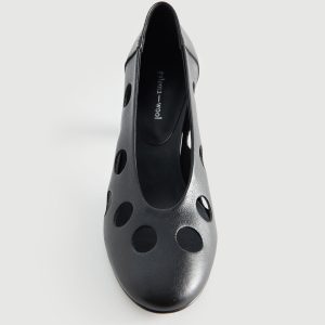 no 2806 / Uma Dots