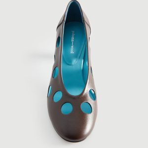 no 2806 / Uma Dots